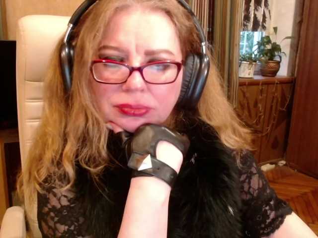 NormaGin's BongaCams show and profile