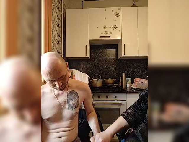 Innokentiy449's BongaCams show and profile