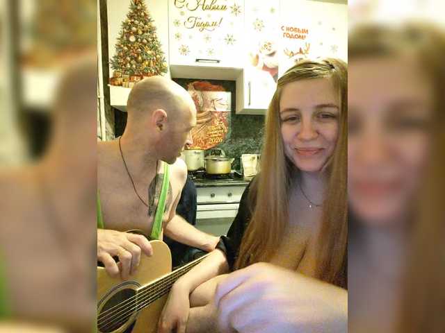 Innokentiy449's BongaCams show and profile