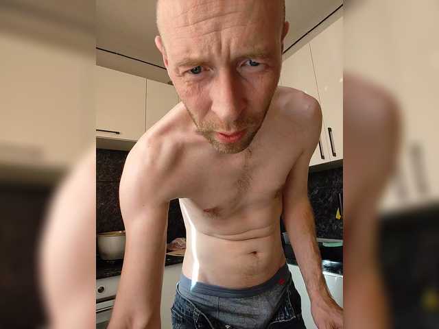 Innokentiy449 Live Webcam on BongaCams