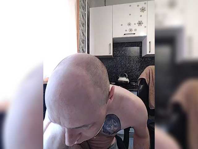 Innokentiy449's BongaCams profile