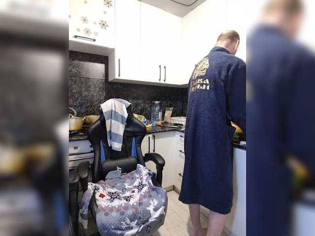 Innokentiy449's BongaCams show and profile