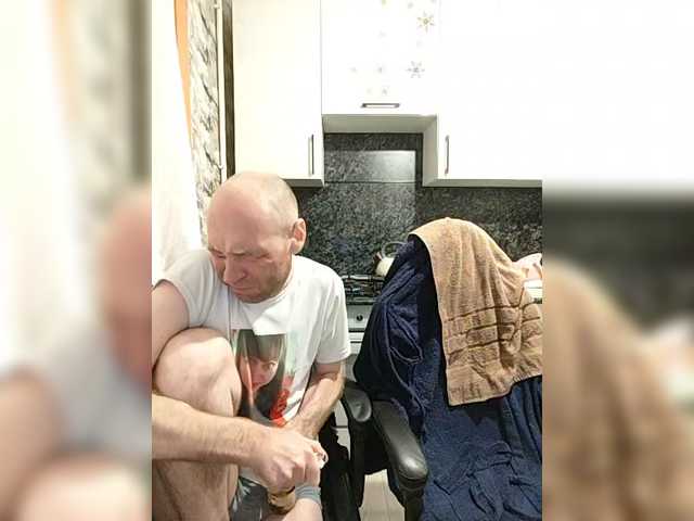 Innokentiy449's BongaCams show and profile