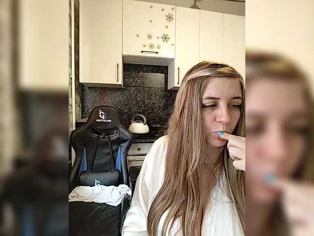 Innokentiy449's BongaCams show and profile