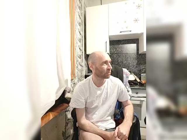 Innokentiy449's BongaCams show and profile