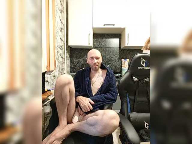 Innokentiy449's BongaCams show and profile