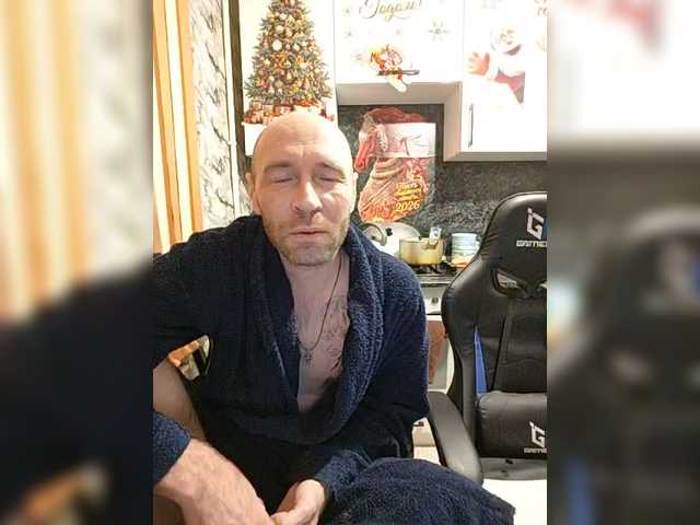 Innokentiy449's BongaCams show and profile