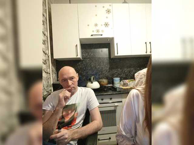 Innokentiy449's BongaCams show and profile