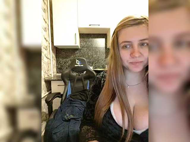 Innokentiy449's BongaCams show and profile