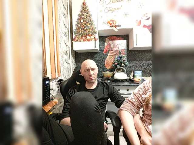 Innokentiy449's BongaCams show and profile