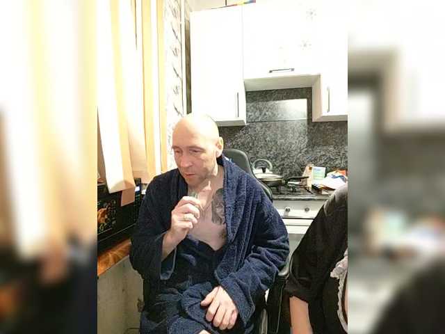 Innokentiy449's BongaCams show and profile