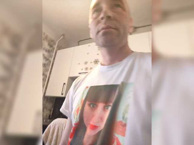 Innokentiy449's BongaCams show and profile