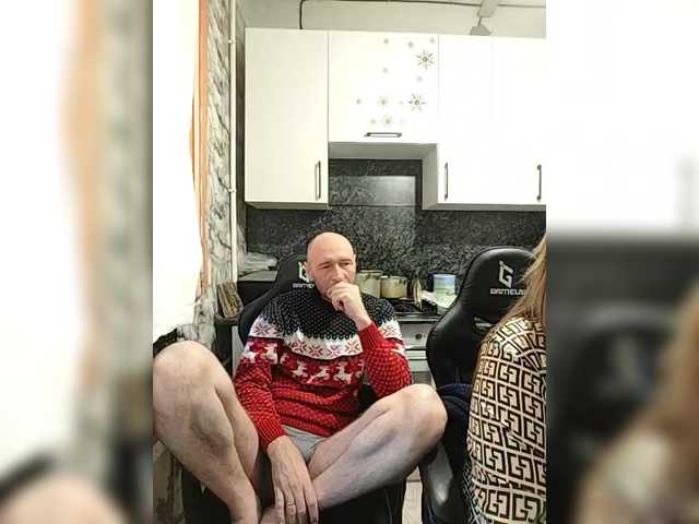 Innokentiy449's BongaCams show and profile