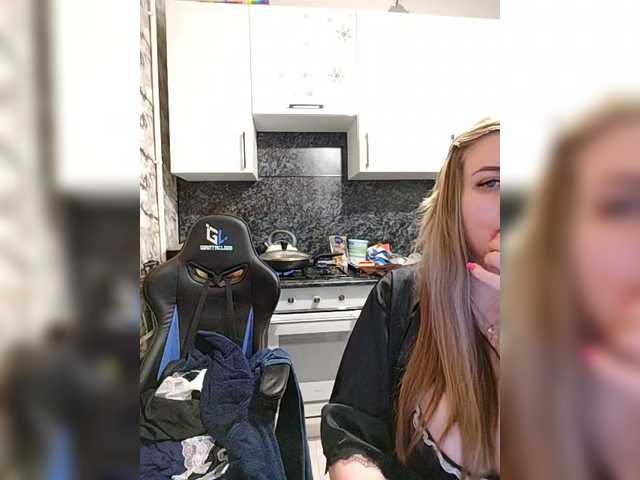 Innokentiy449's BongaCams show and profile