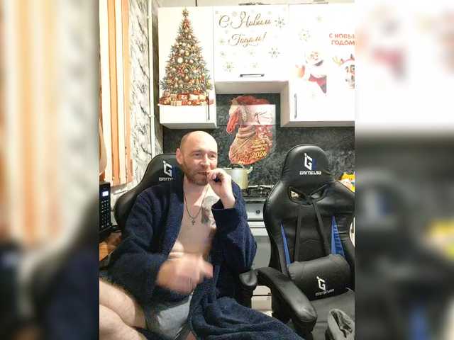 Innokentiy449's BongaCams show and profile