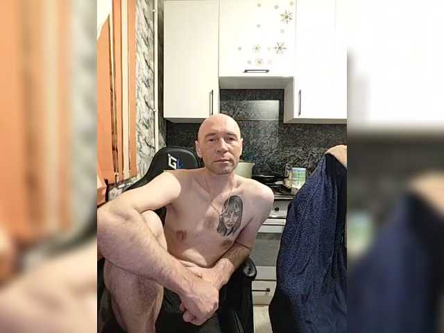 Innokentiy449's BongaCams show and profile