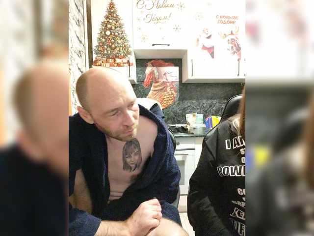 Innokentiy449's BongaCams show and profile