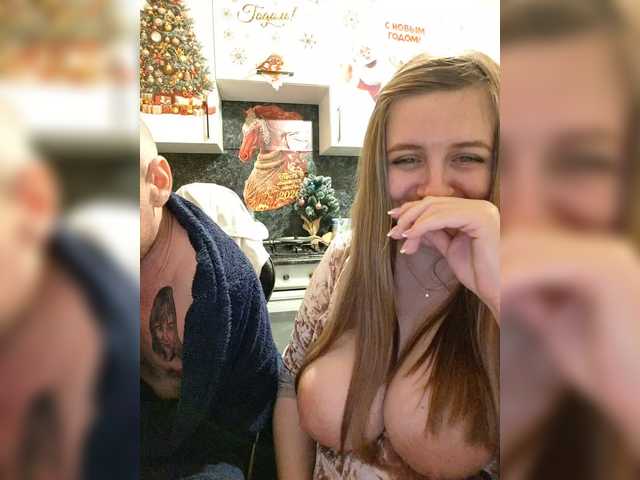 Innokentiy449's BongaCams show and profile