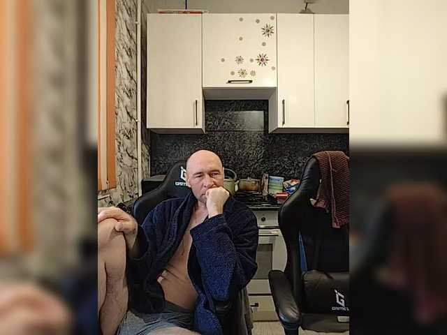 Innokentiy449's BongaCams show and profile