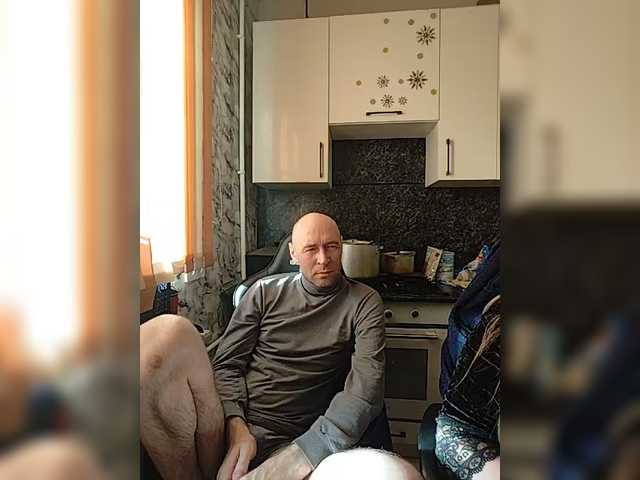 Innokentiy449's BongaCams show and profile