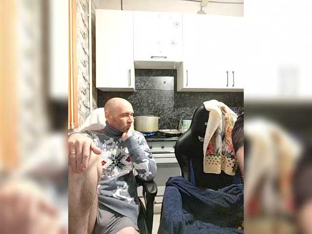 Innokentiy449's BongaCams show and profile