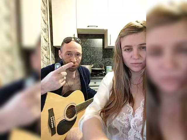 Innokentiy449's BongaCams show and profile