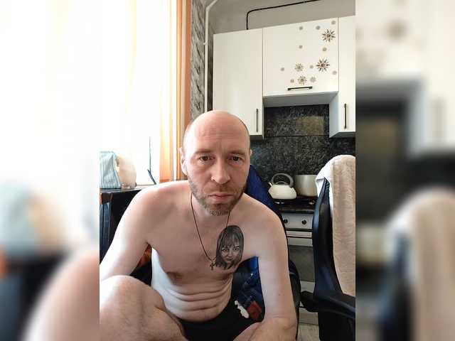Innokentiy449's BongaCams show and profile
