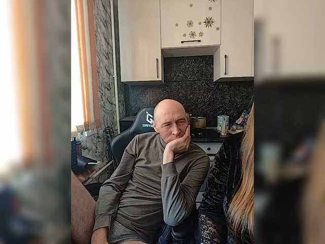 Innokentiy449's BongaCams show and profile