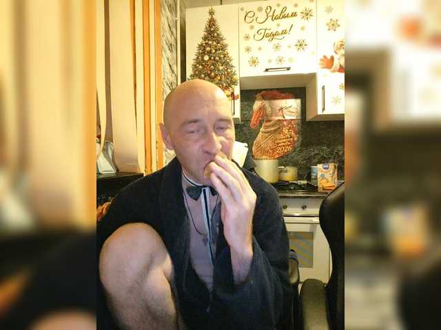 Innokentiy449's BongaCams show and profile