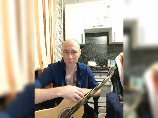 Innokentiy449's BongaCams show and profile