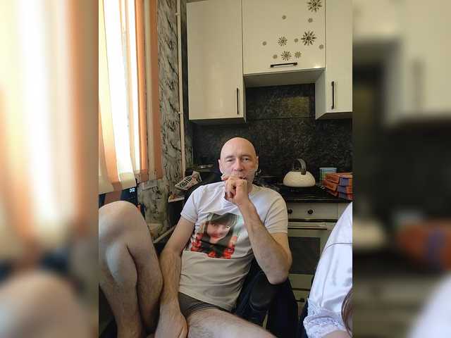 Innokentiy449 —     @total -  : @sofar , @remain  10000