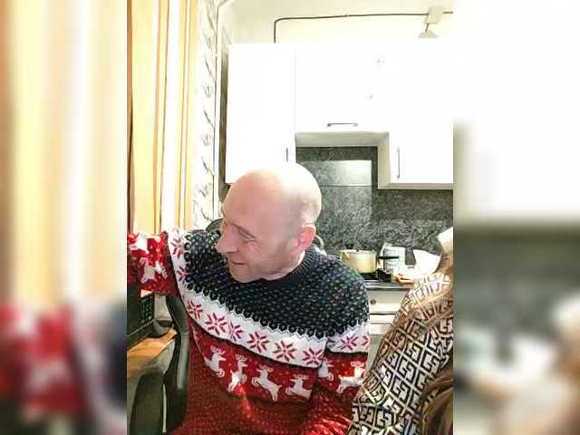 Innokentiy449's BongaCams show and profile