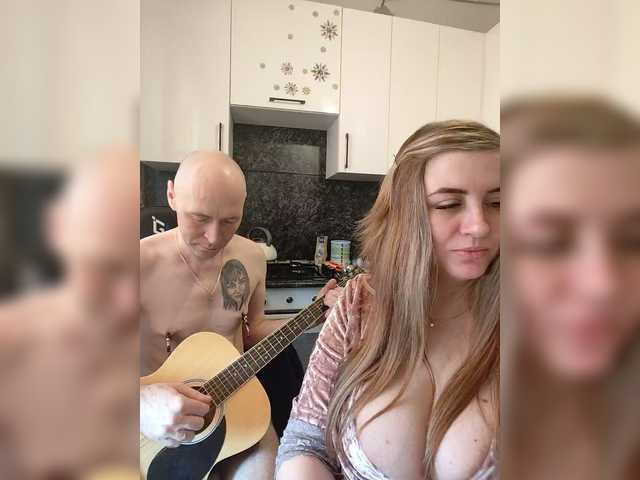 Innokentiy449's BongaCams show and profile