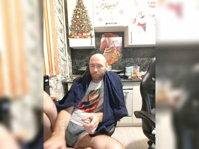 Innokentiy449's BongaCams show and profile