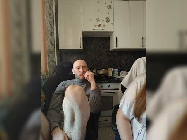 Innokentiy449's BongaCams show and profile