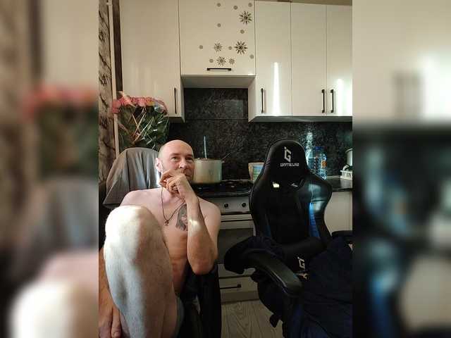 Innokentiy449 from BongaCams is Freechat