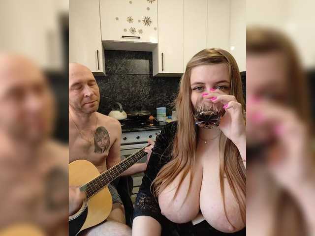 Innokentiy449's BongaCams show and profile