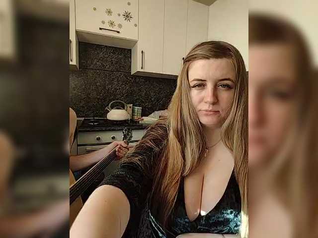 Innokentiy449's BongaCams show and profile