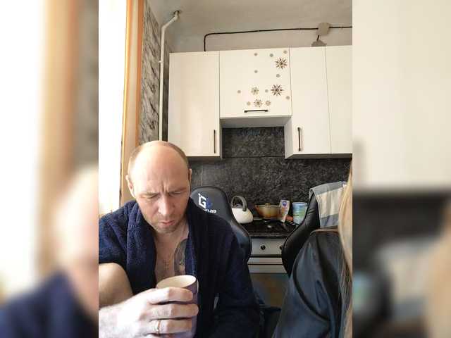 Innokentiy449's BongaCams show and profile