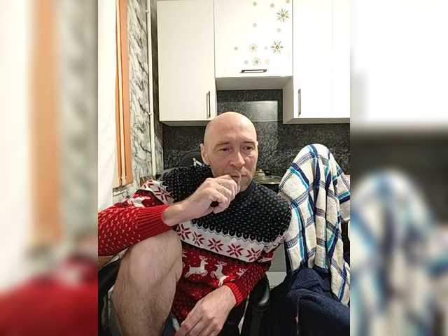 Innokentiy449's BongaCams show and profile