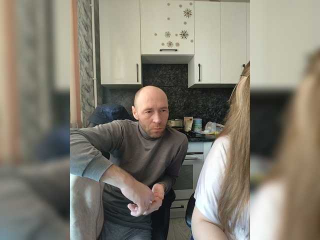 Innokentiy449's BongaCams show and profile