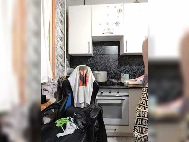 Innokentiy449's BongaCams show and profile