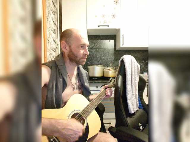 Innokentiy449 from BongaCams is Freechat