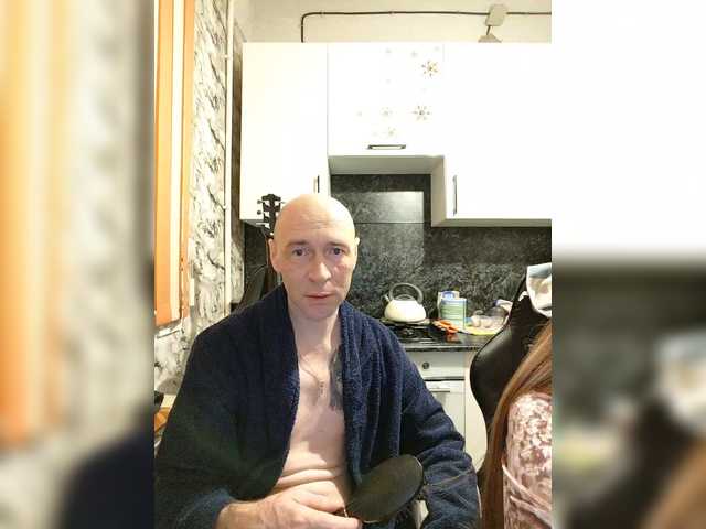 Innokentiy449's BongaCams show and profile