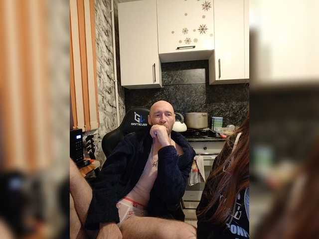 Innokentiy449's BongaCams show and profile