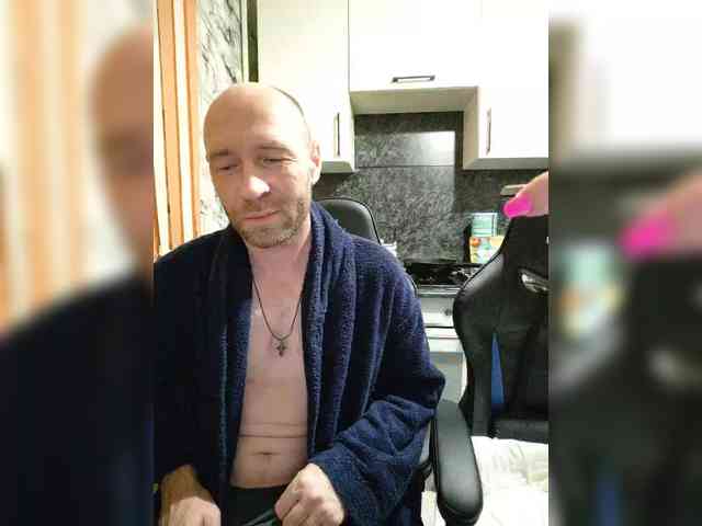 Innokentiy449 webcam