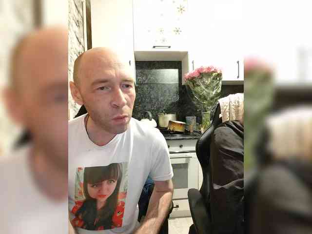 Innokentiy449 webcam