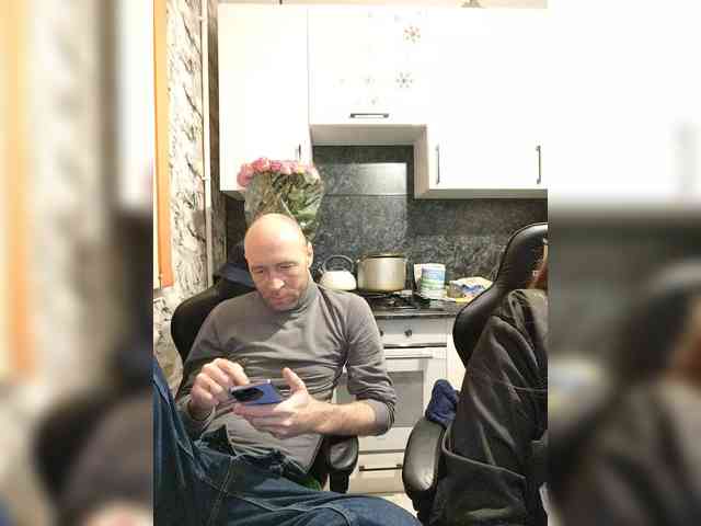 Innokentiy449 webcam