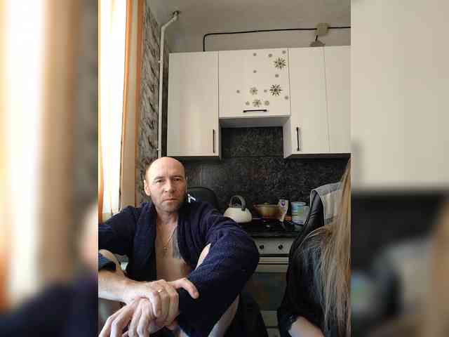 Innokentiy449 Live Webcam on BongaCams