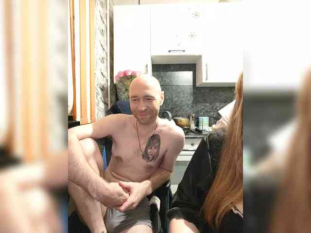 Innokentiy449 Live Webcam on BongaCams